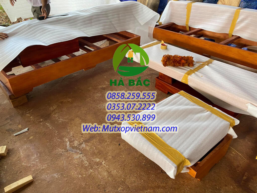 Mút xốp bọc kệ, tủ gỗ